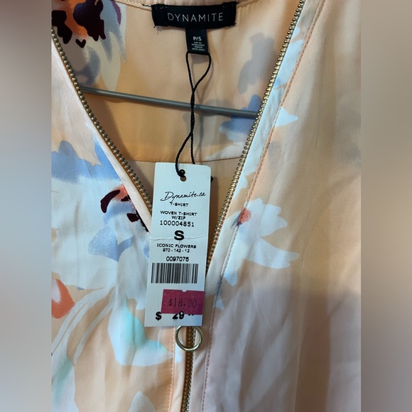 Women’s top - Picture 3 of 3